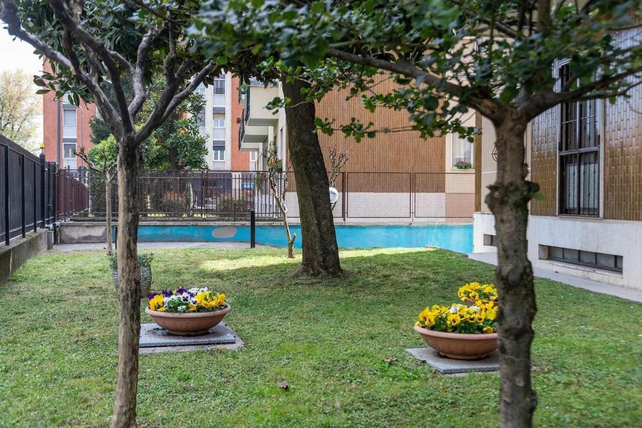 Milano City Apartments - Parking And Comfort - Spacious Apt Up To 8 Pax Exterior photo